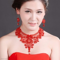 Гарнитур кружевной Ожерелье, серьги (бусины, стразы) красный