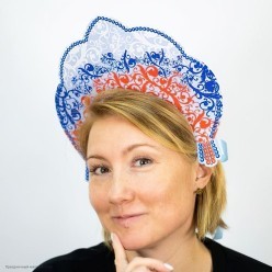 Кокошник картонный триколор 26,5см