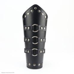 Нарукавники кожзам (пряжкки, клёпки) чёрные 22*25см