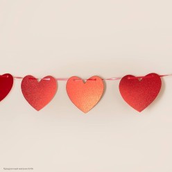 Гирлянда на ленте "Сердца" красные (картон) 300см, 8 шт
