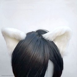 Уши Кошки вогнутые, мех на зажимах (белые)