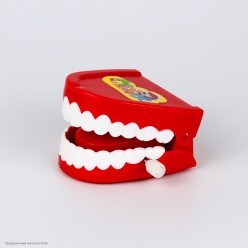 Заводные Зубы катаются (пластик) 6,5*6,5*3,5 см