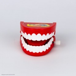 Заводные Зубы катаются (пластик) 6,5*6,5*3,5 см