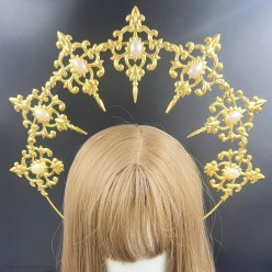 Корона-нимб "Вензеля" золотая, жемчуг (металл) 28*30см