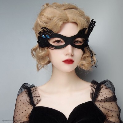 Маска резная с голубыми стразами, фетр РС17086-137