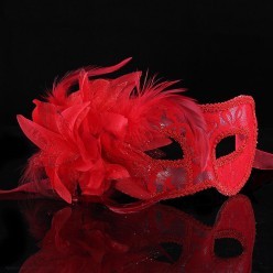 Маска Кружево с цветком (пластик) красная