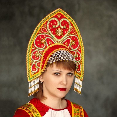 Кокошник "Раиса" красно-золотой 